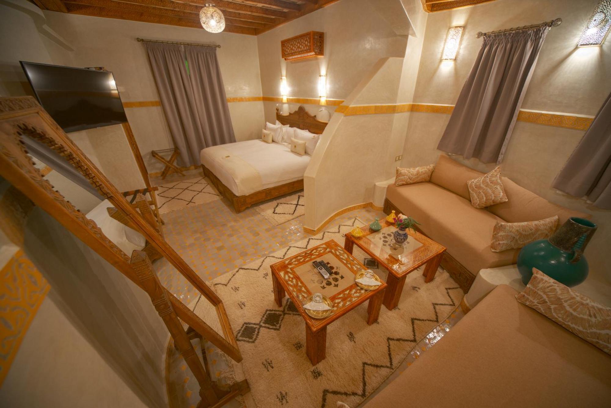 Oz Palace Ouarzazate & Spa Tajda ภายนอก รูปภาพ