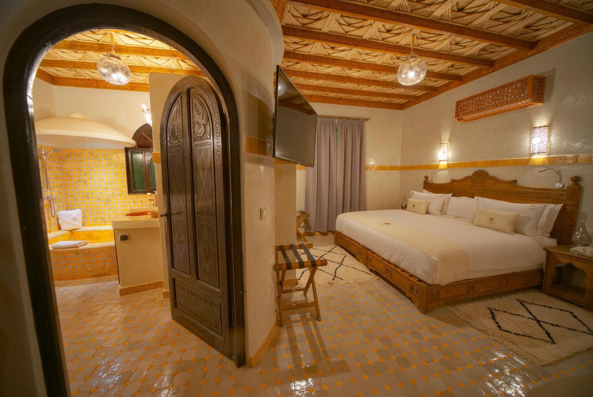 Oz Palace Ouarzazate & Spa Tajda ภายนอก รูปภาพ