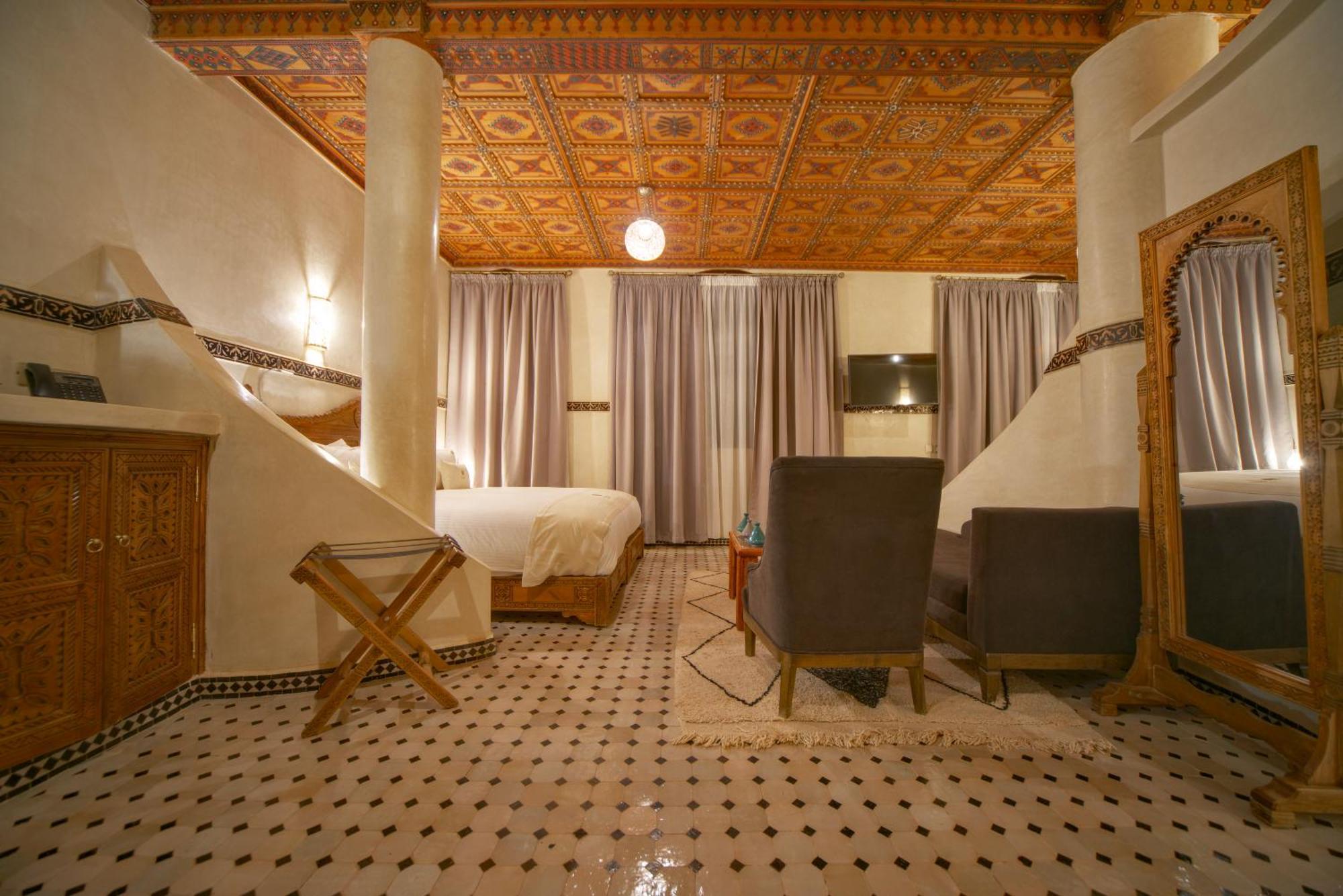 Oz Palace Ouarzazate & Spa Tajda ภายนอก รูปภาพ