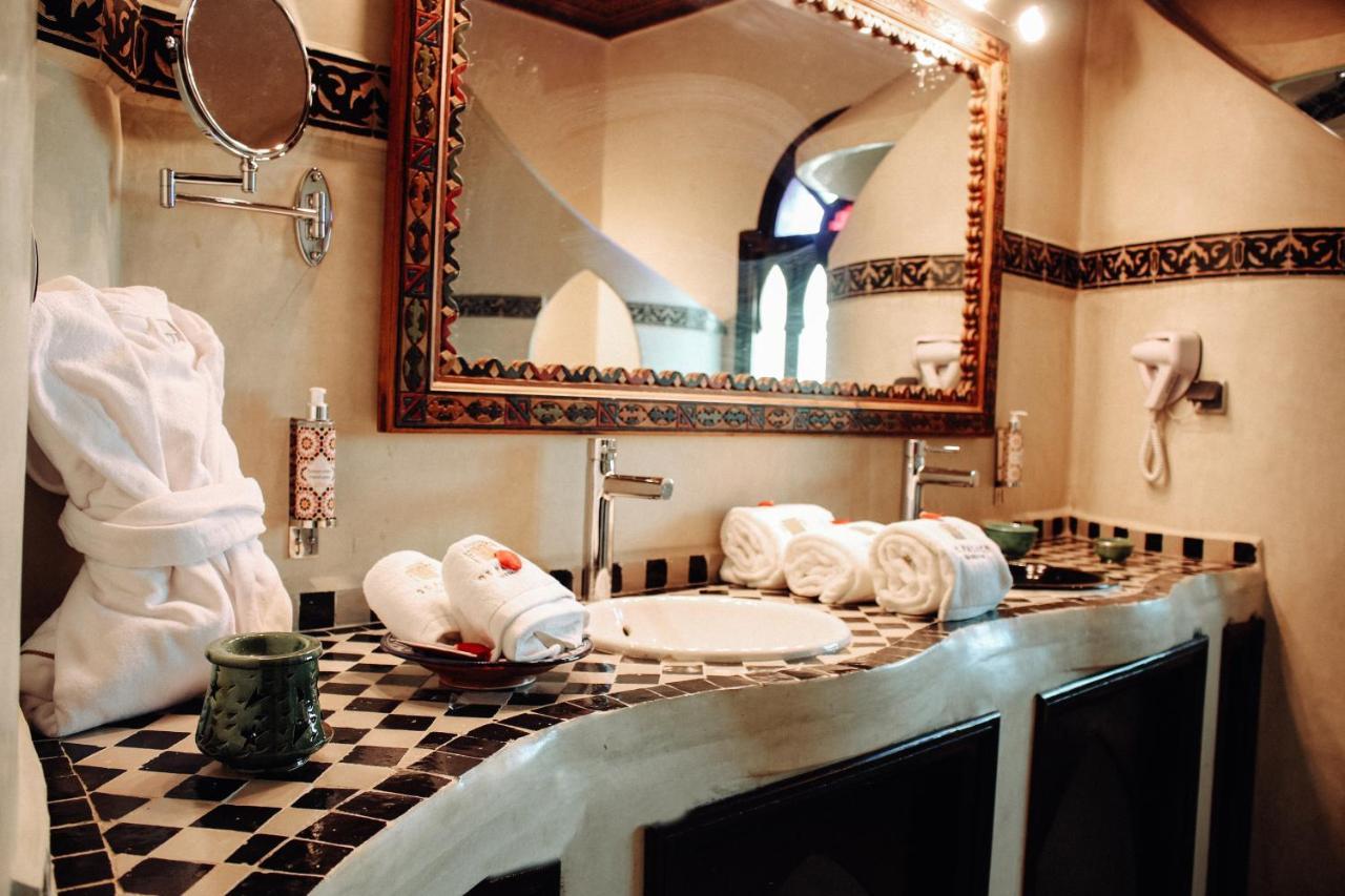 Oz Palace Ouarzazate & Spa Tajda ภายนอก รูปภาพ